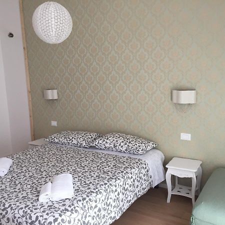 Dante Rooms And Apartment Trento Exterior photo