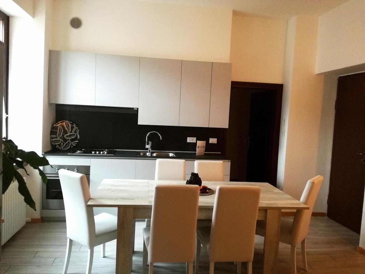 Dante Rooms And Apartment Trento Exterior photo